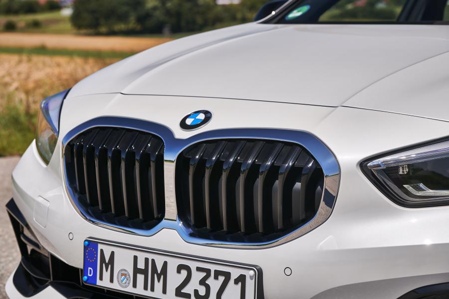 Детали экстерьера BMW 118d Sportline (F40) 2019 года  (WW) (фото 42 из 89)